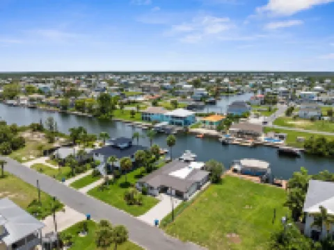Coppertale Hernando Beach 3 Bedroom, 2 Bath Waterfront