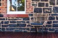 Blue stone cottage Taralga boutique accommodation
