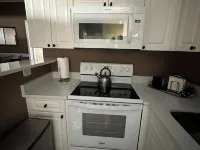 EXTRAORDINARY EXPERIENCE 3/broom 2/bath house in lovely Windermere with WiFi, AC Hotels in Gotha