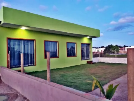 Flat2 Complete 5 min from Taipu de Fora Natural Pool Отели рядом с достопримечательностью «Taipús de fora»