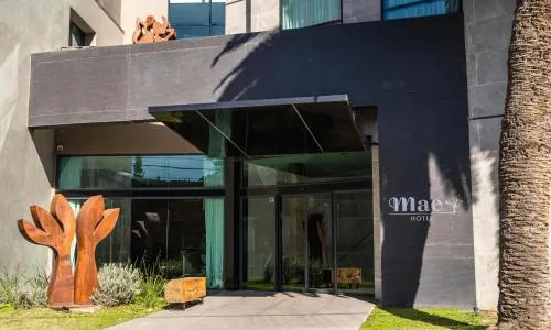 Mae Singular Hotel