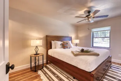 Saddle Up For Luxury - 15 Minutes to Mt Rushmore Hotels near Rushmore Shadows Resort, RV Park & Campground South Dakota