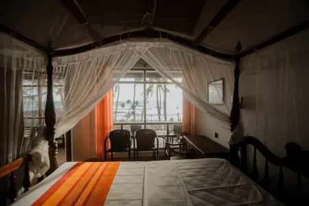 Villa Leela Bentota 3-bedroom private beach villa in serene Induruwa. Отели в г. Induruwa