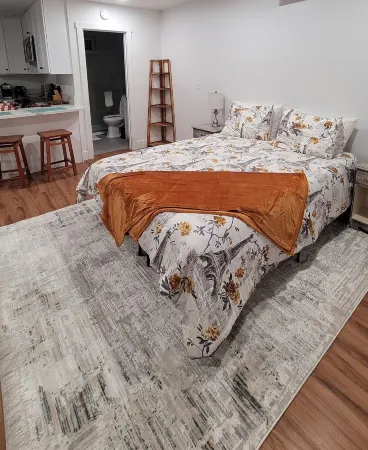 Charming Studio In Downtown Paso Robles Walking Distance To Everything.