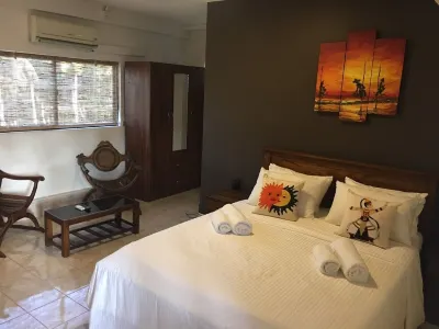 Private beach / Max 6people / 2bed room / Wifi / Gym / Marawila Beach附近的飯店