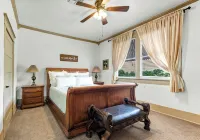 Massive 6 Bedroom Downtown Home