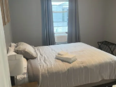 Schenectady Home, Perfect for your business needs. โรงแรมในสเกเนคตาดี