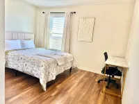 Uniquely styled Home 20mins to Austin -COTA -TESLA Hotels in Manor