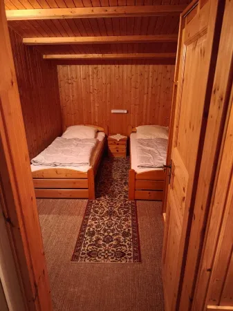 Bergner "s log cabin