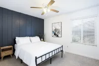 Modern, Updated House In Santee with Wifi, AC, and Yard Hotels in Santee