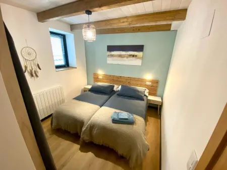 Penthouse attic imak Jaca Отели в г. Хака