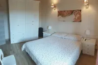 Family-friendly holiday House in Anguillara Sabazia with Parking and a Garden