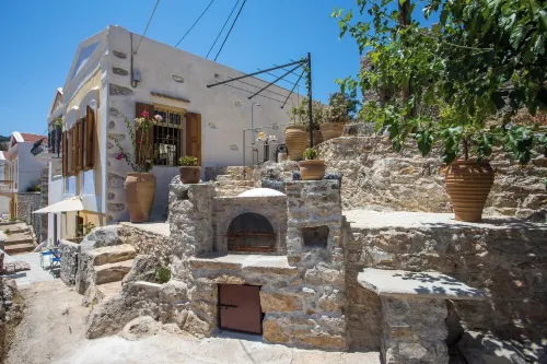 Enjoy the beauty of simplicity! Hotels in Symi