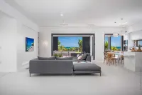 Luxury villa pool sea view 9 persons