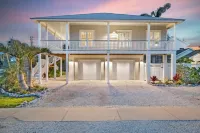 SunSalt Cottage~5 min to Beach, Shops & Restaurants~PrivatePool