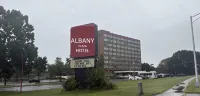 Albany Plaza Hotel فنادق في ألباني