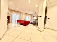 Three-story air-conditioned villa with private garden and parking space Hotels in Guidonia Montecelio