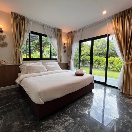 Bannjamjuree Resort Sattahip