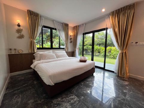 บ้านจามจุรี รีสอร์ท สัตหีบ