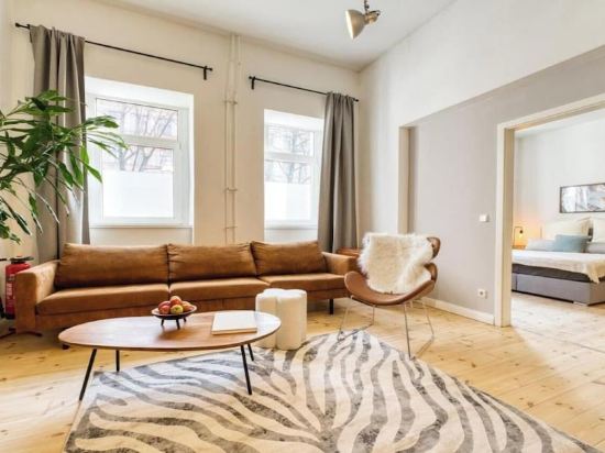 Chic Urban Retreat Between Schlesisches Tor and Görlitzer Park