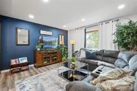 The Seasons - Family Friendly in the 'Burbs!