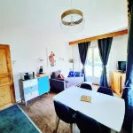 Apartment at the foot of the gondola with swimming pool