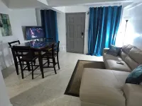 Charming 2- Bedroom Apartment with AC, WiFi in St Thomas' East End - Wifi