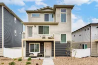 13 Mi to Dtwn Denver: Spacious Home w/ Balcony! Hotels in Gateway