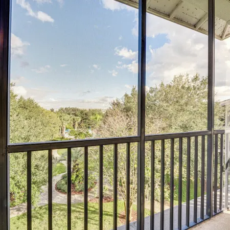 Beautiful Bahama Bay Condo 7 Mi to Disney!