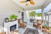 3 Mi to Beaches! Charming Bluffton Escape w/ Yard - parking