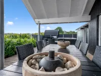 "Bryngeir" - 750m from the Sea Hotels in Grena