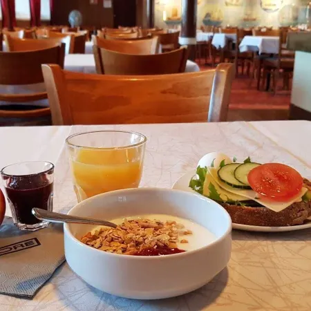Laivahostel S/S Bore