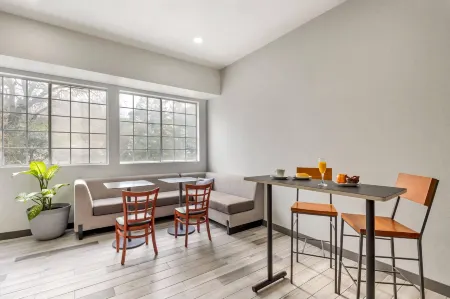 Kiota Inn & Event Center Sutter Creek, Ascend Hotel Collection Отели в г. Саттер Крик