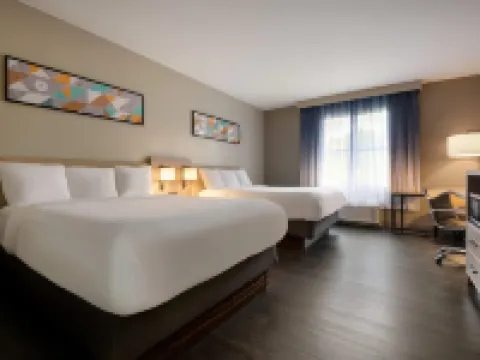 La Quinta Inn & Suites by Wyndham Montgomery Hotels in Montgomery