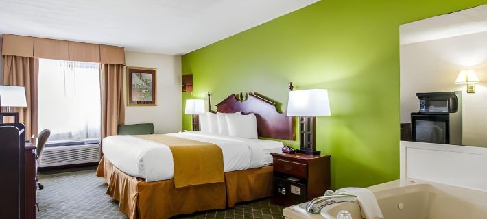 Quality Inn Near University of Mobile Hotels in Mobile County
