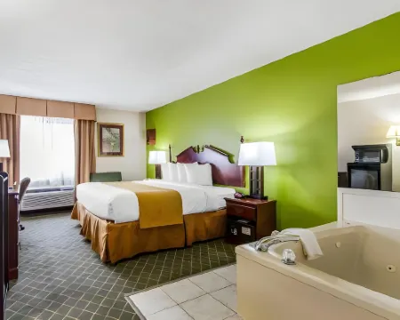 Quality Inn Near University of Mobile Hotels in Saraland