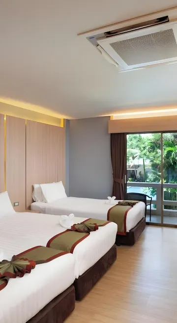 ห้องดีลักซ์สำหรับสามท่าน
