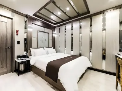 SM ブティック ホテル 弘大入口駅周辺のホテル