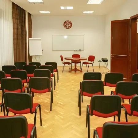 Bucharest Comfort Suites Hotel