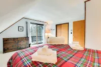 Pet-Friendly Home w/ Deck: 4 Mi to Jay Peak Resort - 3-Star