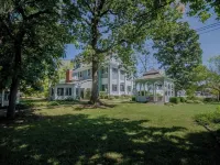 The Dickey House, Prairie Suite Hotels in Webster County