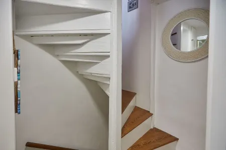 Host & Stay | Dolphin Cottage 1736 Отели рядом с достопримечательностью «Whalebone Arch»