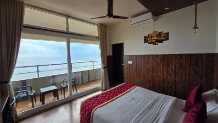 The Cabana - Luxurious Oceanfront villa in Kochi !! Отели в г. Вайпин