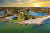 The Private Beach Multi Family Oasis