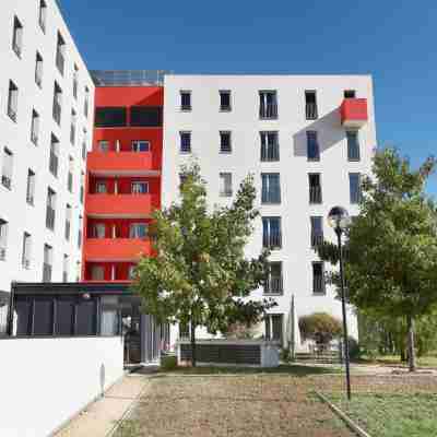 Apartment in Lyon near Bioparc Hotel Exterior