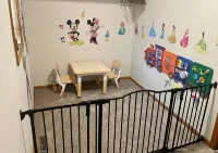 Waterfront Lake House with game room, private pier and kayaks in Lake Geneva