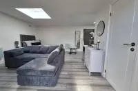 Lodge - Sleeps 2 - Pet Friendly - Parking - Patio Hotels in Bexley