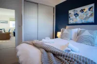 The Nook North Beach - 1 Bedroom Apartment - Tenby Hotel in zona Manorbier