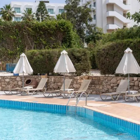 Flora Hotel Apartments