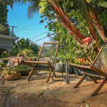 Lush Garden Hideaway & Pool – A Rare Pasadena Gem 5 min from the Rose Bowl Hotel Exterior